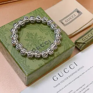 Gucci Luxury bracelets for men and women. The latest full-bead bracelets are of a higher