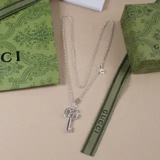 Gucci double G shiny silver key necklace