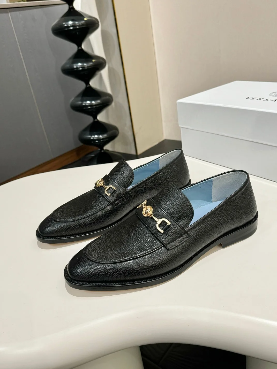 Versace classic men’s business shoes with leather soles