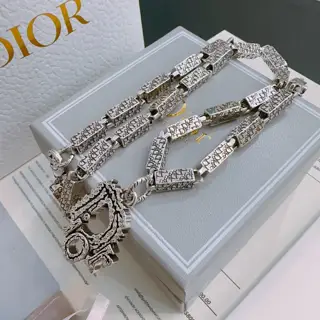 DIOR New Dior necklace Original goods New counter model