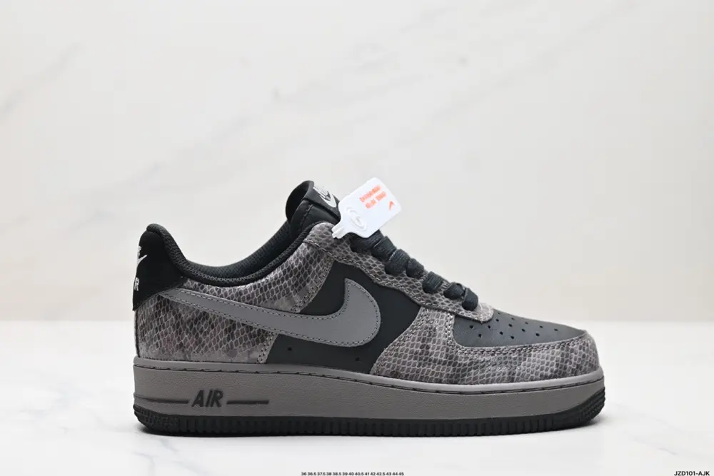 Nike AIR FORCE 1’07 low-top versatile casual sports sneakers. Soft and elastic cushioning HF2898-001