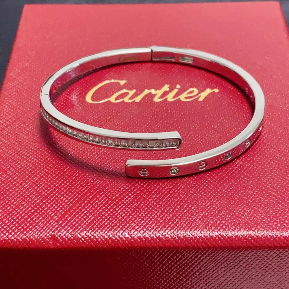 Cartier full diamond bracelet Imported precision color-preserving 18k High-end