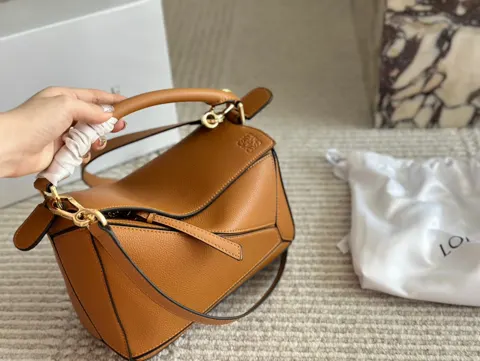 Loewe Puzzle