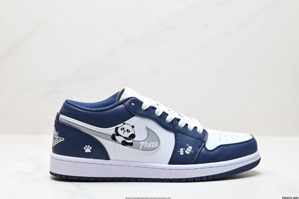Nike Air Jordan 1 Low Sneakers 553558-141