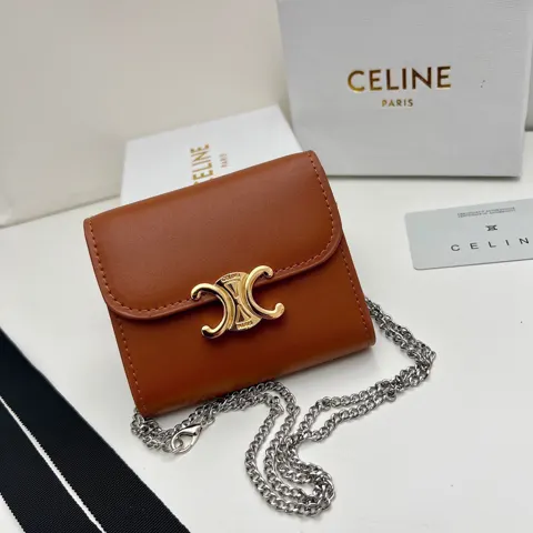 Celine Triomphe