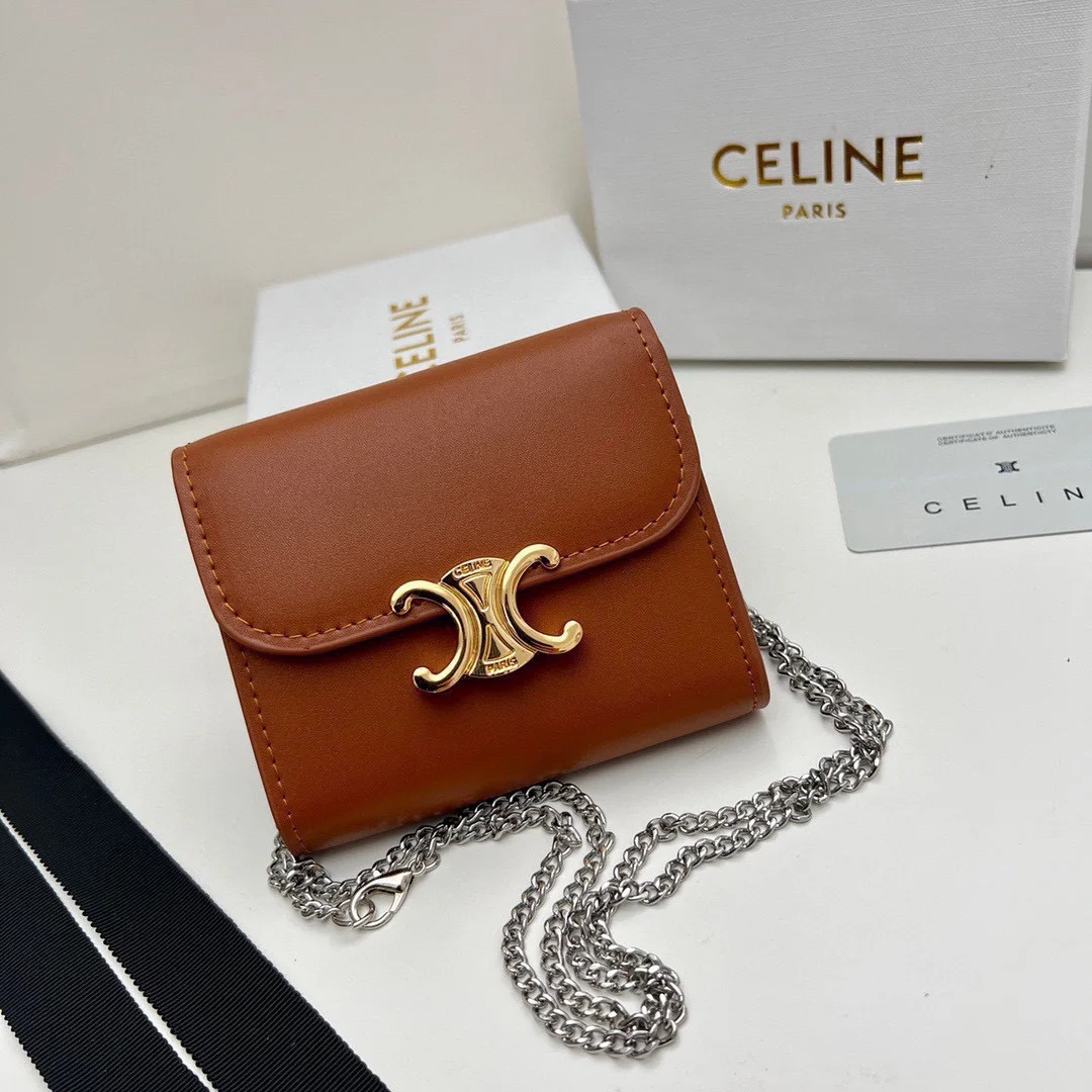 Celine Triomphe