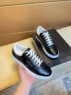 Prada modern style sports shoes