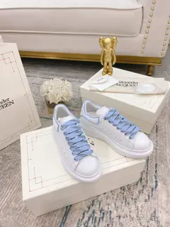Alexander McQueen classic all-match white shoes