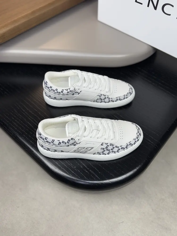 Givenchy casual sneakers