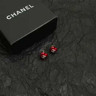 Chanel second-hand earrings