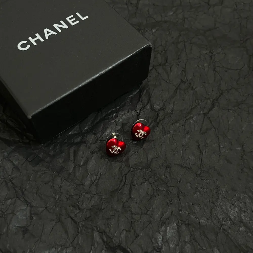 Chanel second-hand earrings