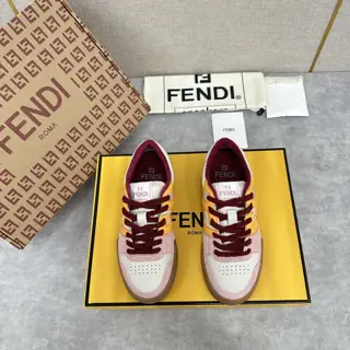 Fendi Retro Contrast Color Sneakers Fend* Match compact design sneakers with retro label on