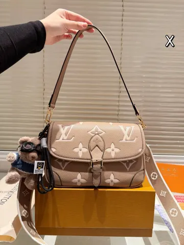 Louis Vuitton Baguette