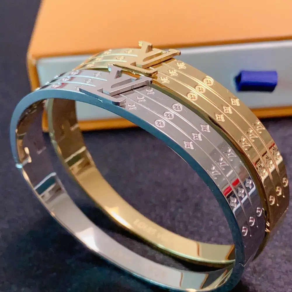 Louis Vuitton Logo bracelet