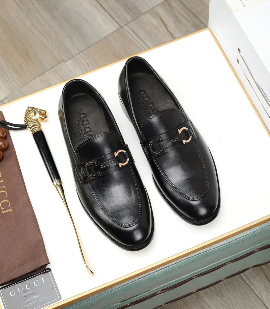 Gucci dress shoes Italy Imported cowhide + top imported water-dyed cowhide lining Finely