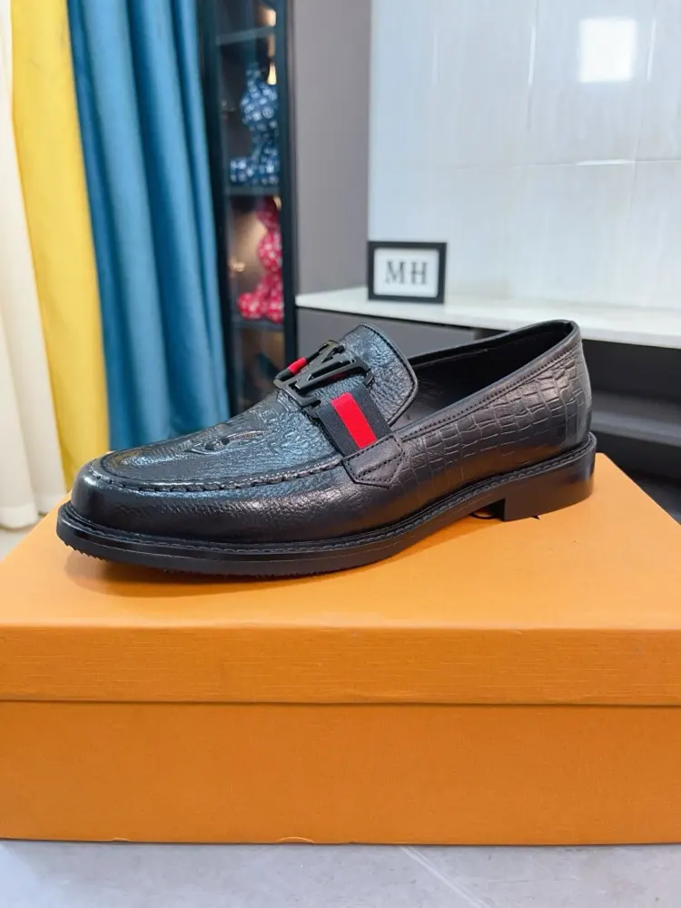 Louis Vuitton new open-edge pigskin shoes