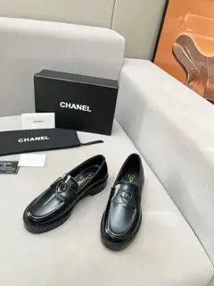 Chanel high school student retro loafers