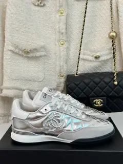 Chanel diamond retro casual shoes and sneakers