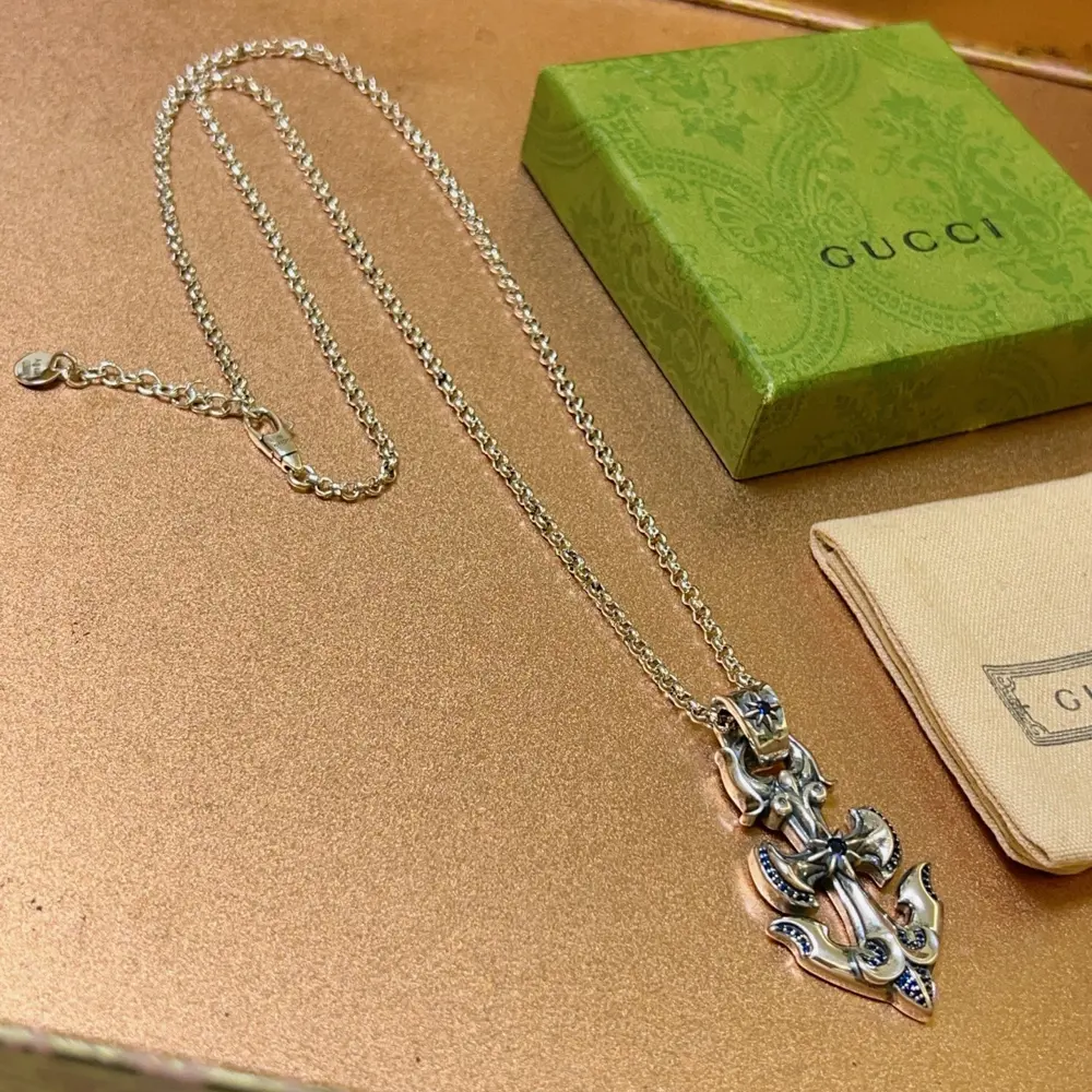 GucciThe latest Gucci necklace with a higher grade chain