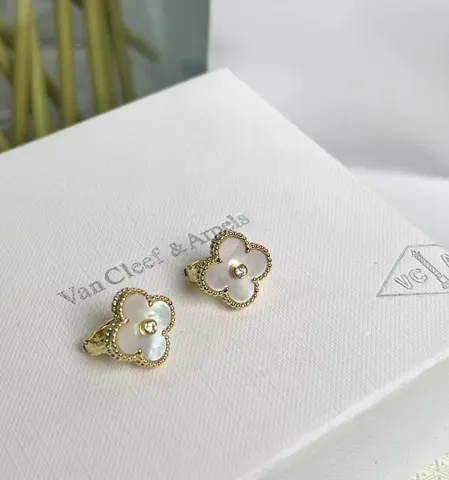 Van Cleef & Arpels Four-leaf Clover Earrings