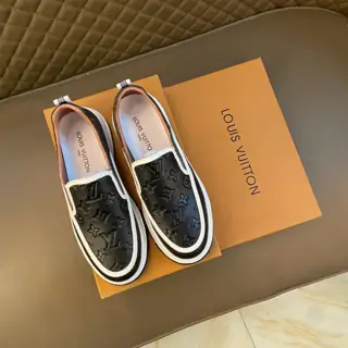 Louis Vuitton sneakers. LV counter purchase Casual shoes Men’s 2023 counter simultaneous