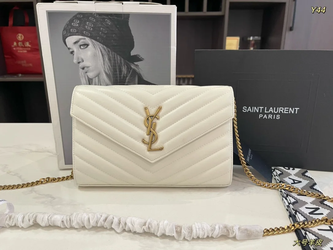 Yves Saint Laurent Bag