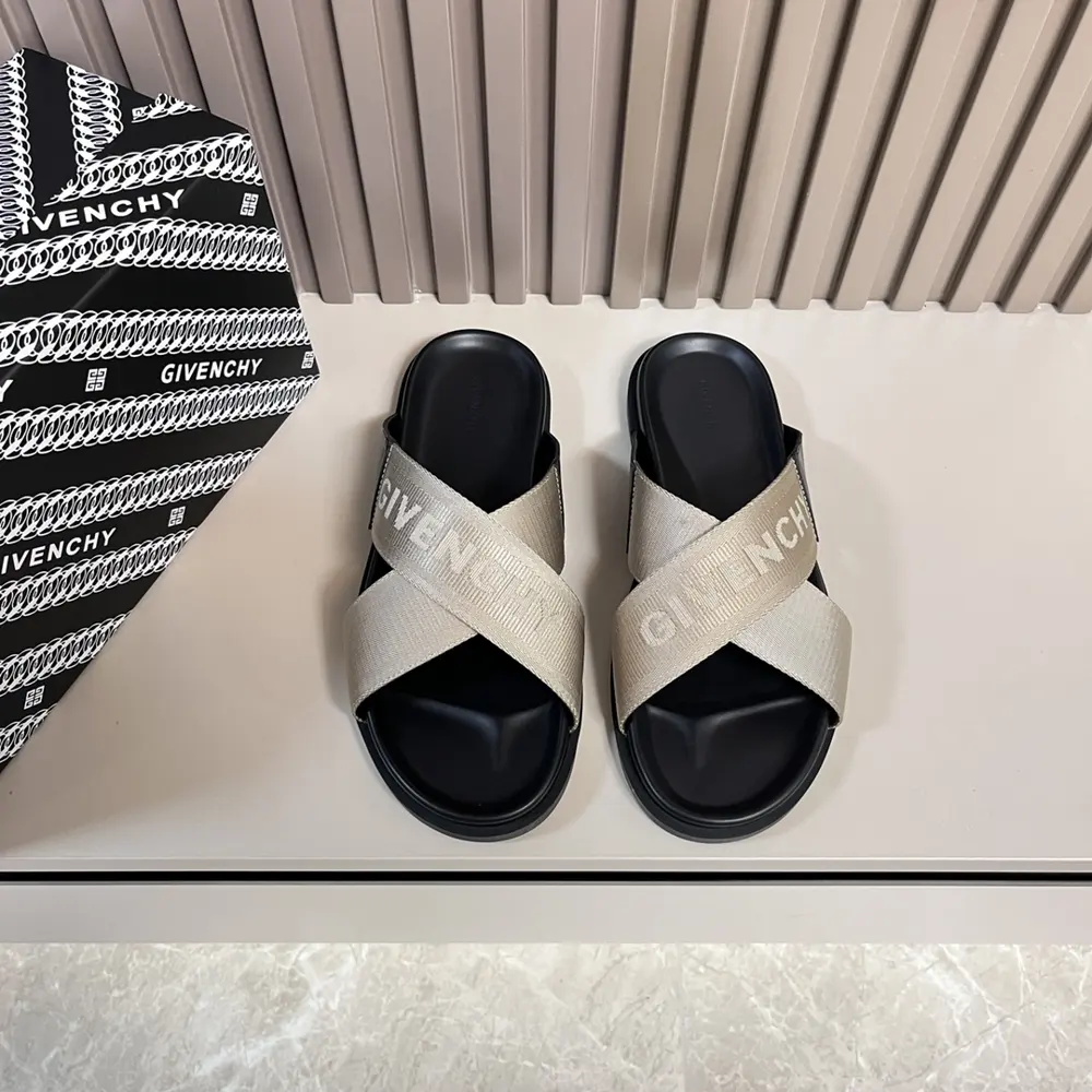 Givenchy slippers