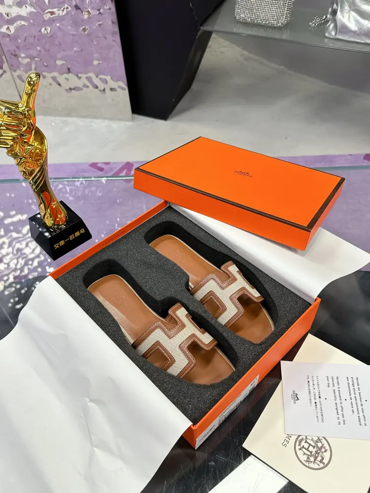 Hermès H slippers