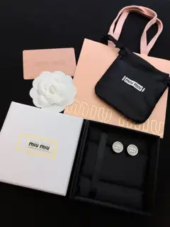 Miumiu new style is hot Earrings