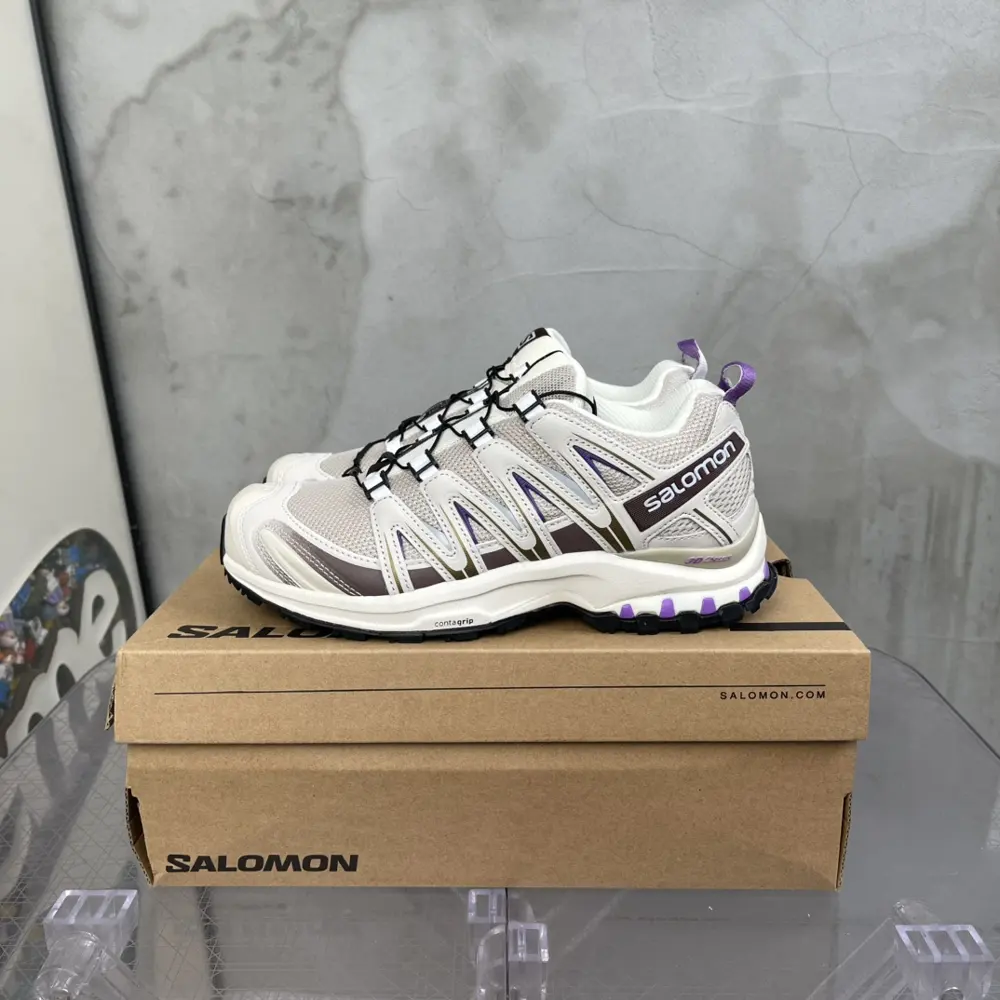 Salomon sports shoes