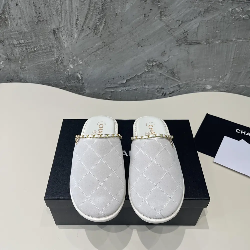Chanel diamond chain Sheep lining flat bottom half-slippers