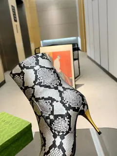 Gucci new 8-inch slim boots