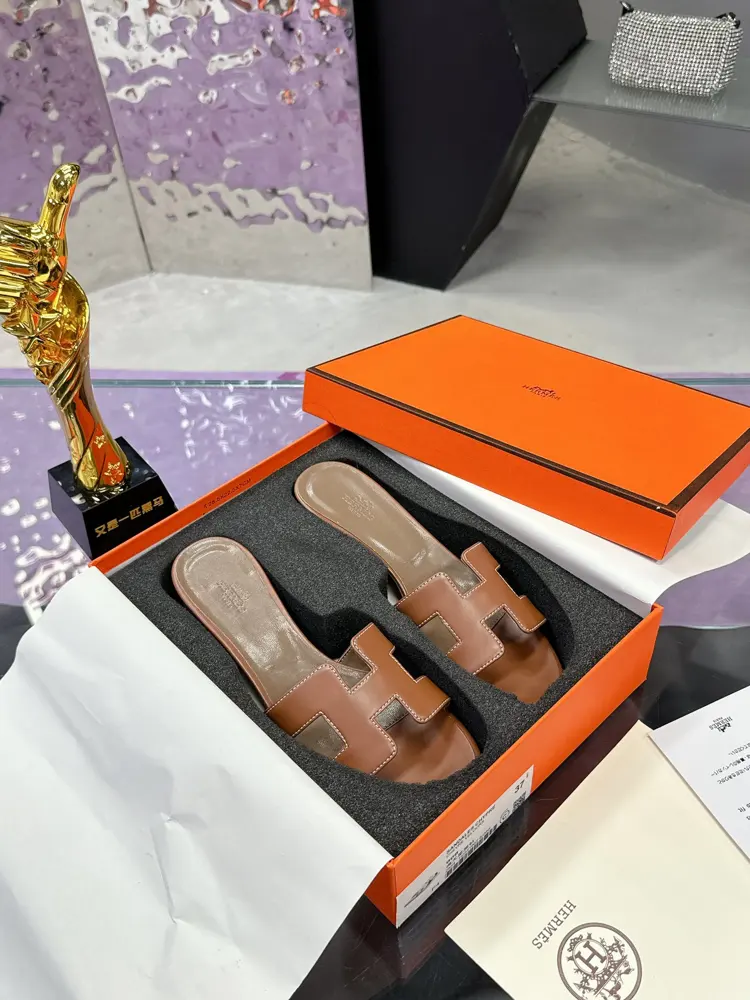 Hermès H slippers