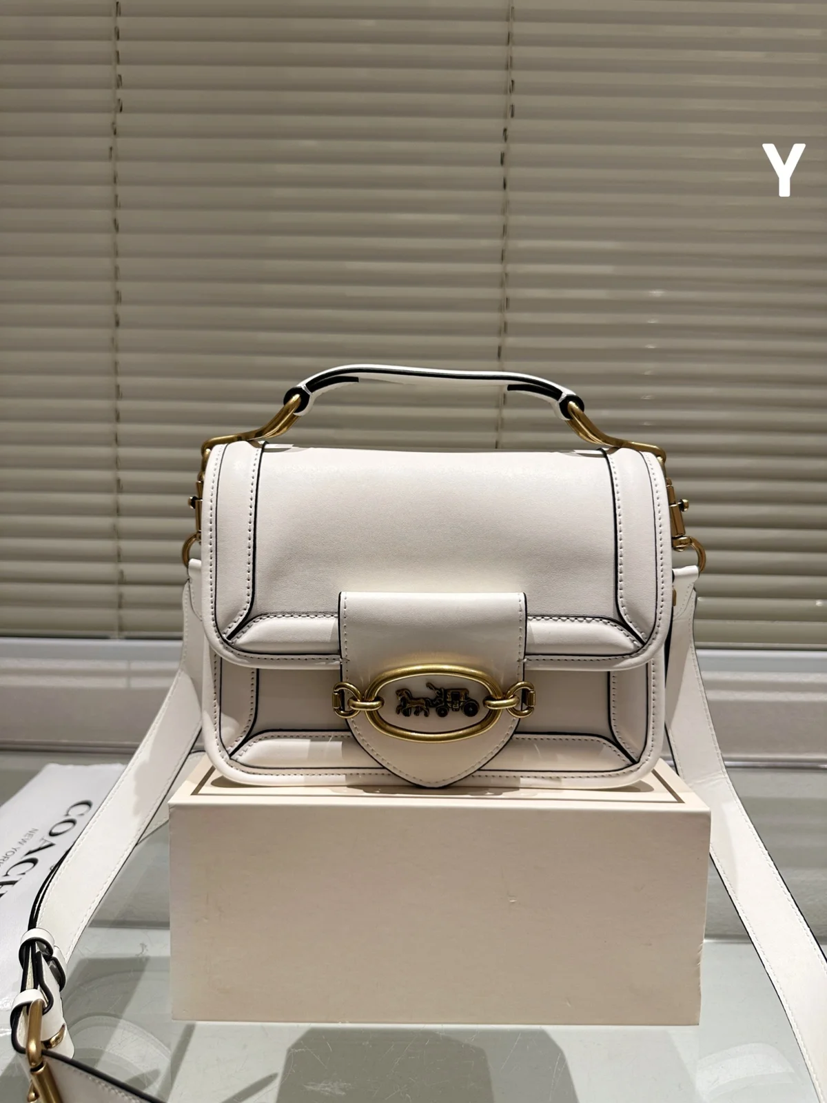 COACH Shoulder Bag