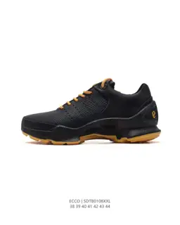 ECCO men’s outdoor sneakers