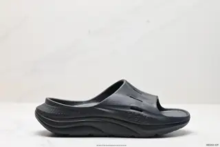 HOKA ONE ORA Recovery Slide 3 sports slippers