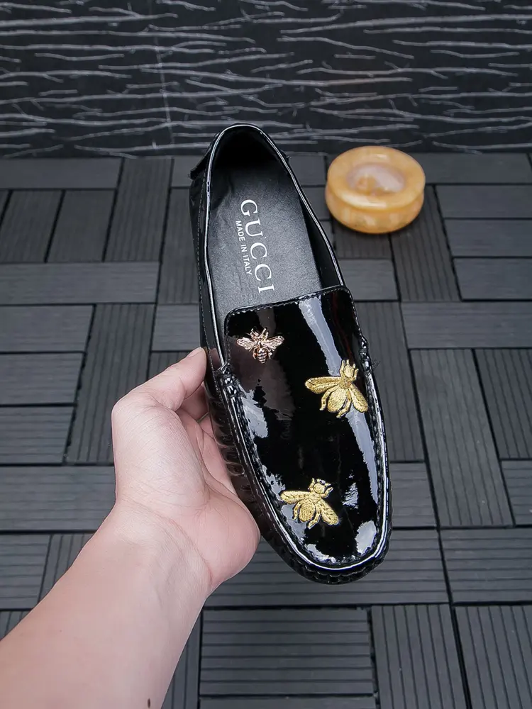 GUCCI Little Bee Loafers~Four Seasons Fashion Shoes Counter quality