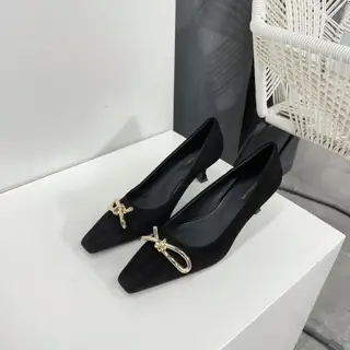Salvatore Ferragamo 24 Early Spring Series New Products Signature Bow Hardware Buckle Flats