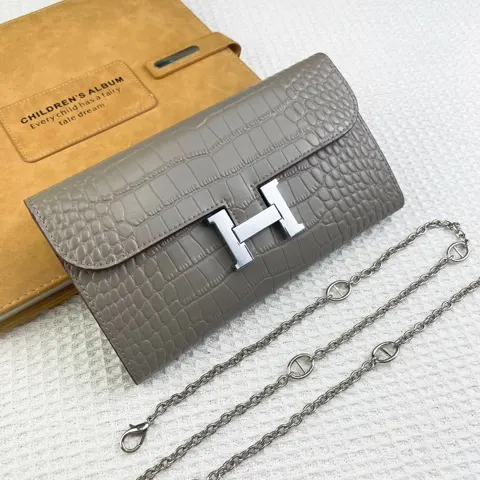 Hermès Constance
