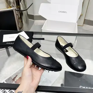 Chanel early spring single shoes