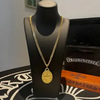 Chrome Hearts Classic necklace in classic yellow gold with oval cross pendant