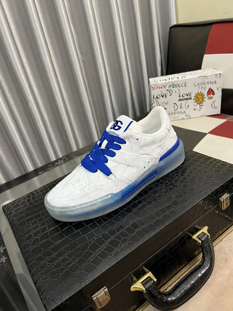 Dolce & Gabbana couple casual shoes 2024z cabinet simultaneous sale The upper