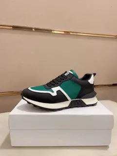 Givenchy low-top men’s sneakers