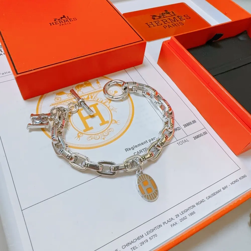 New Hermès bracelet thickened platinum version. High-end precision version