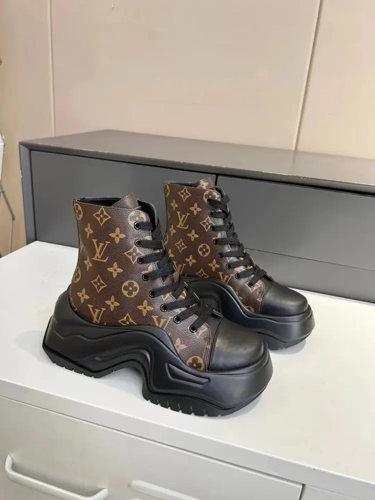 Louis Vuitton Heels
