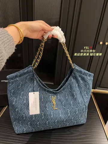 Yves Saint Laurent Tote