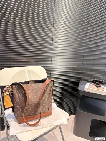 Louis Vuitton Bucket Bag