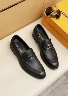 Louis Vuitton casual leather shoes
