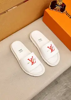Louis Vuitton popular men’s slippers