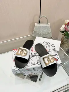 Dolce & Gabbana slippers